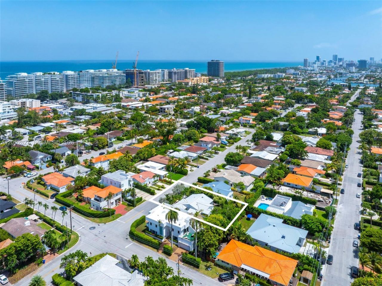 9172 Carlyle Ave , Surfside, FL 33154 Photo