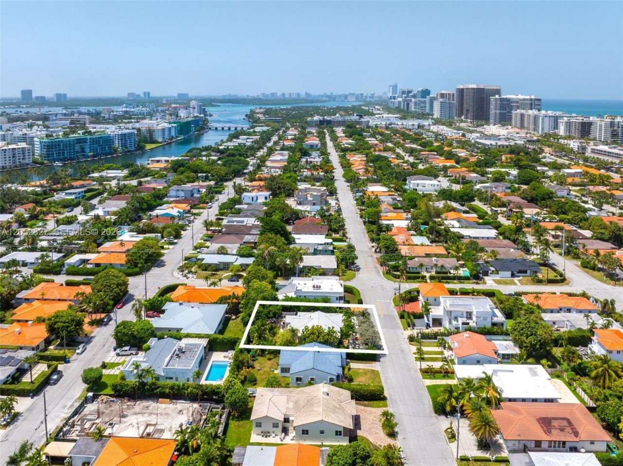 9172 Carlyle Ave , Surfside, FL 33154 Photo