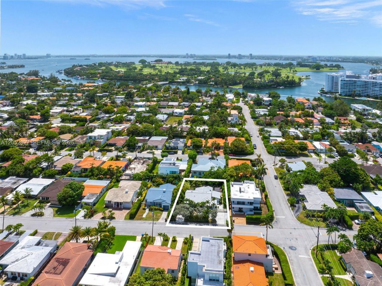 9172 Carlyle Ave , Surfside, FL 33154 Photo