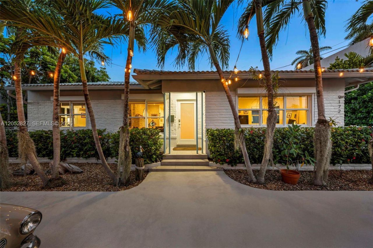 9172 Carlyle Ave , Surfside, FL 33154 Photo