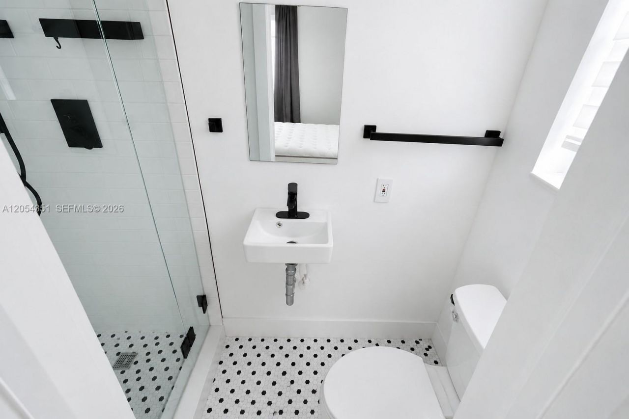 815 W 39th St , Unit 3, Miami Beach, FL 33140 Photo