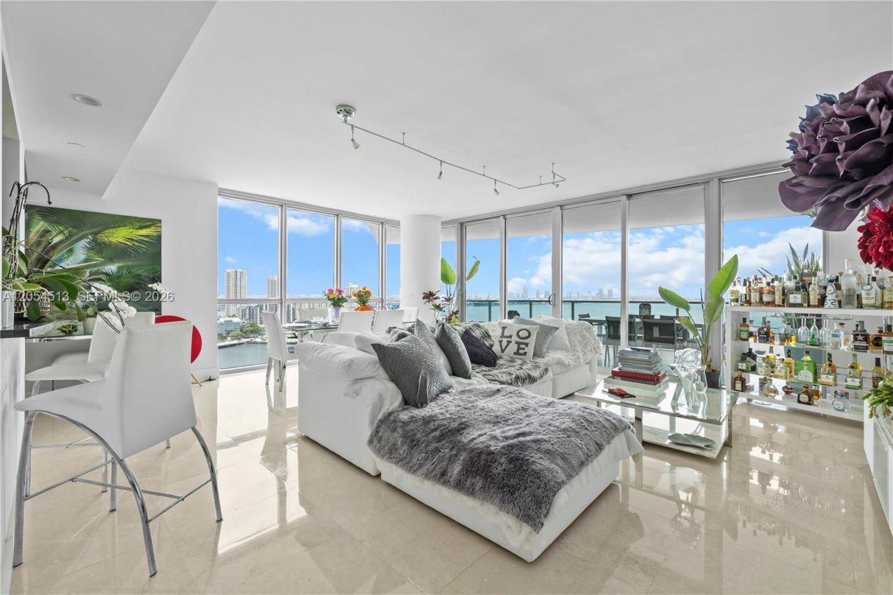 1331 Brickell Bay Dr , Unit 2601, Miami, FL 33131 Photo