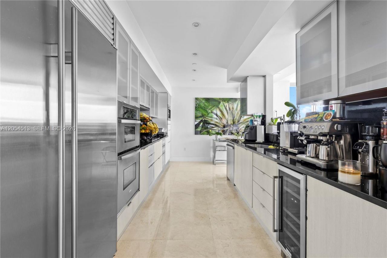 1331 Brickell Bay Dr , Unit 2601, Miami, FL 33131 Photo