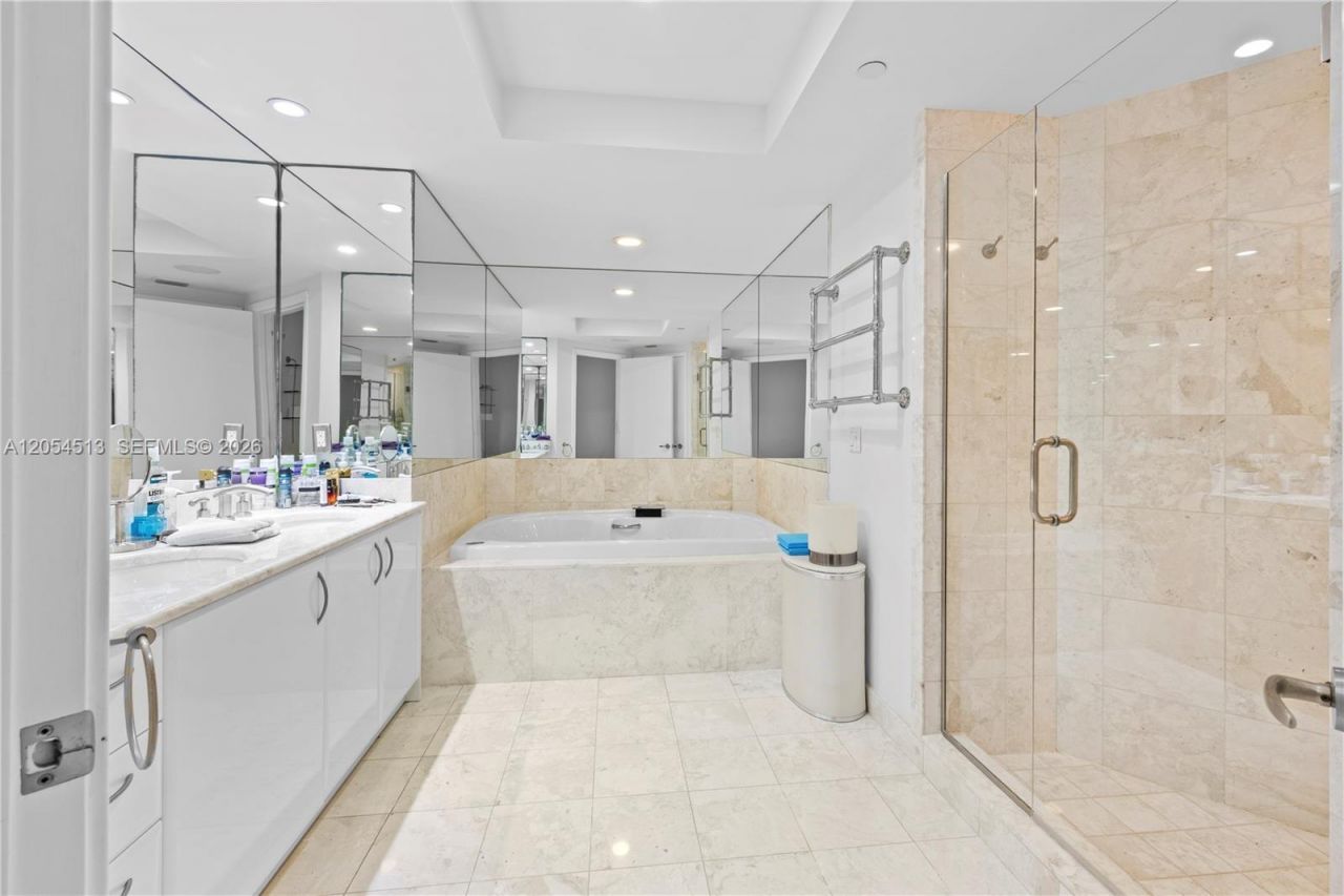 1331 Brickell Bay Dr , Unit 2601, Miami, FL 33131 Photo