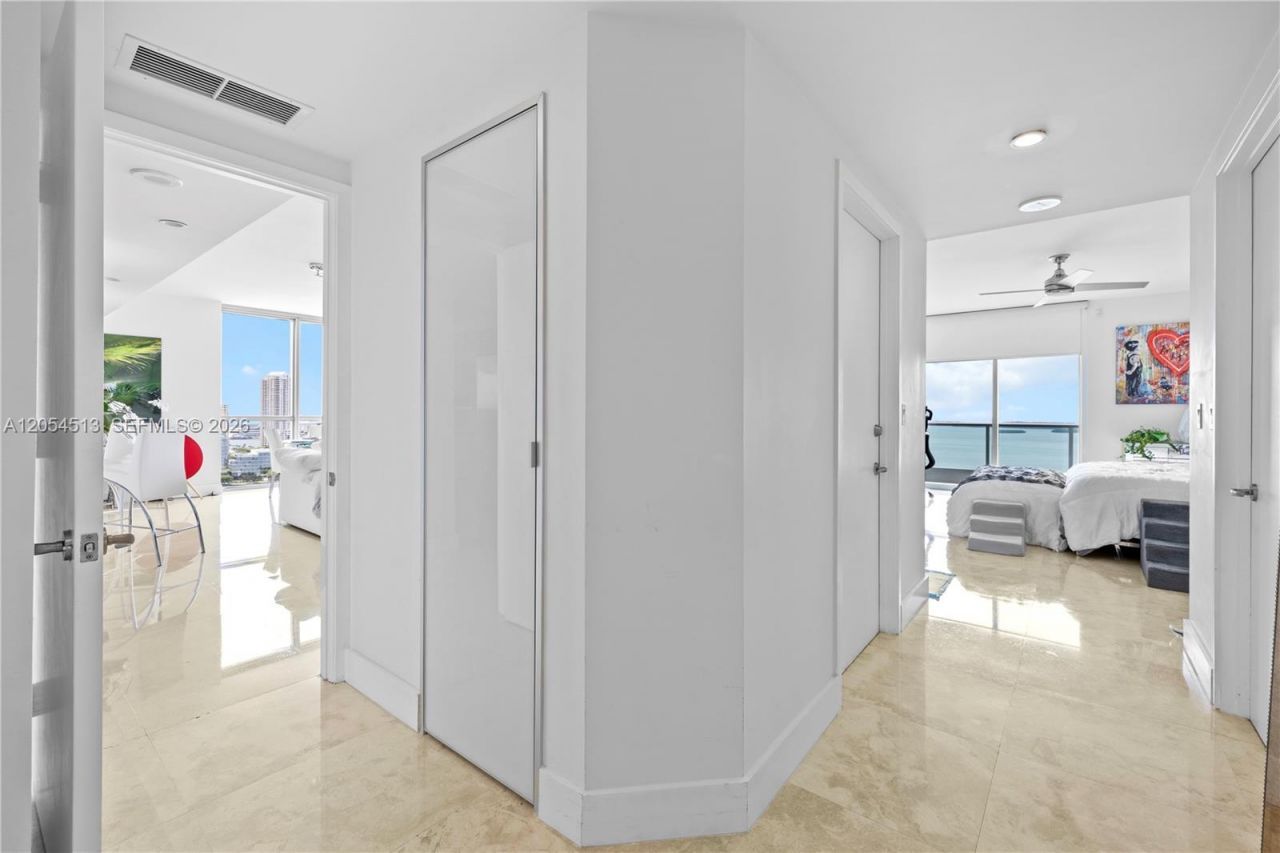 1331 Brickell Bay Dr , Unit 2601, Miami, FL 33131 Photo
