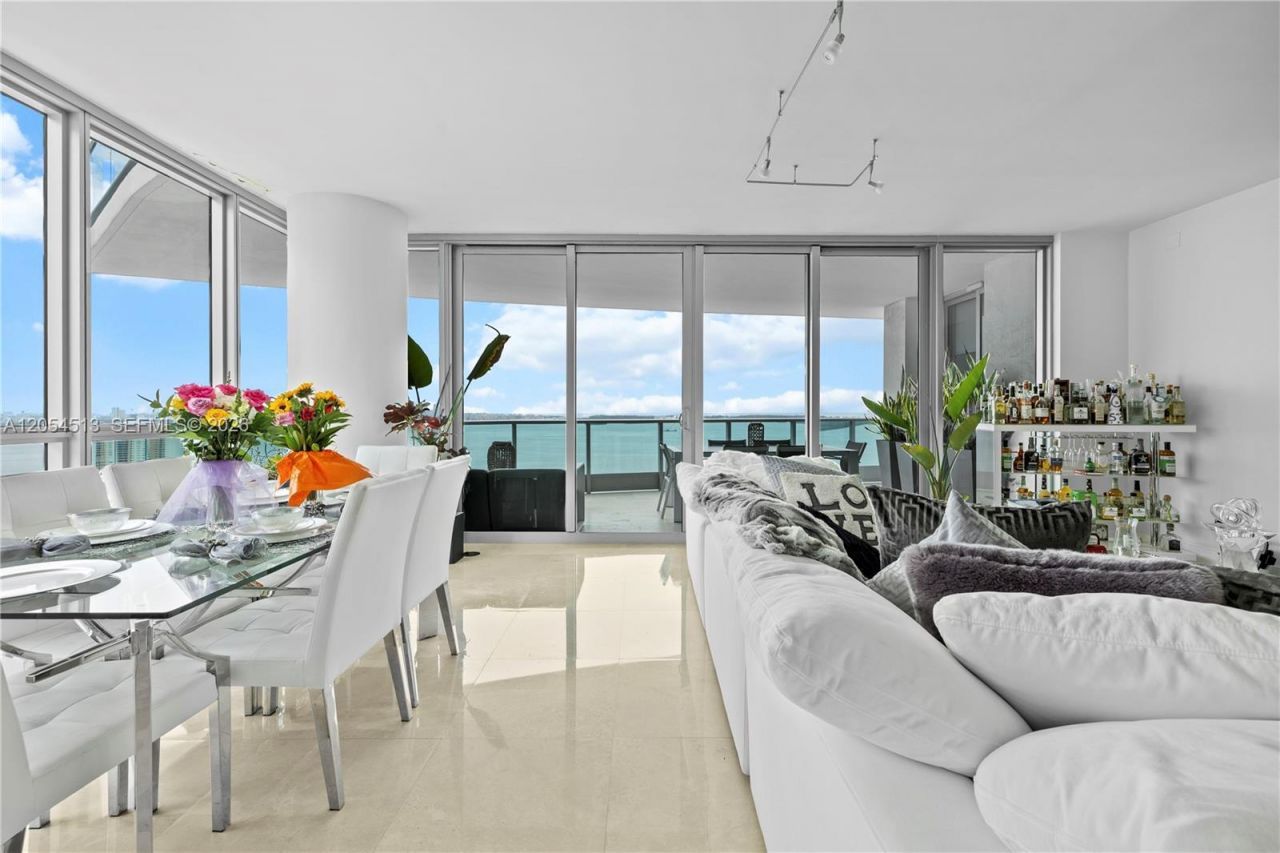 1331 Brickell Bay Dr , Unit 2601, Miami, FL 33131 Photo