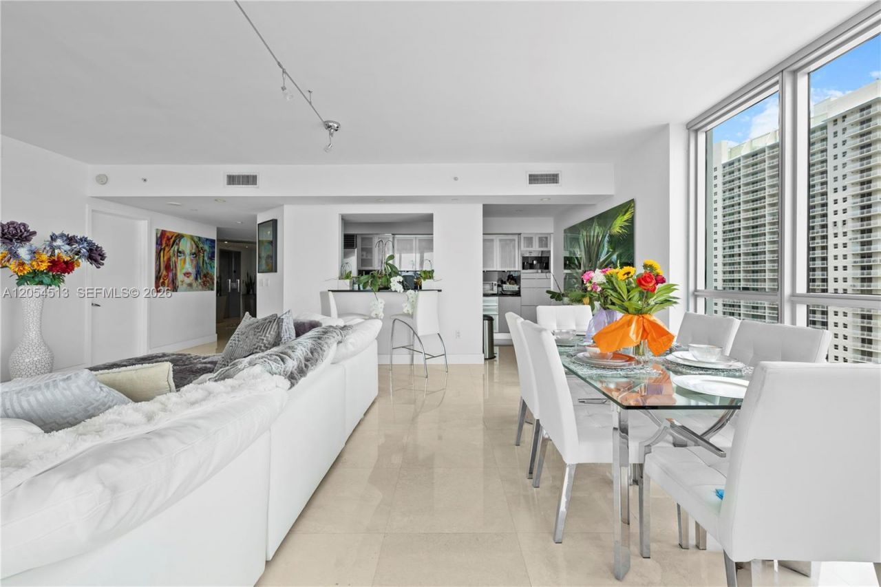 1331 Brickell Bay Dr , Unit 2601, Miami, FL 33131 Photo