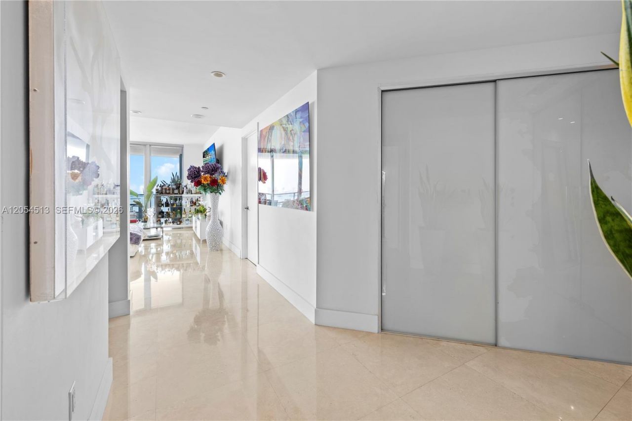1331 Brickell Bay Dr , Unit 2601, Miami, FL 33131 Photo