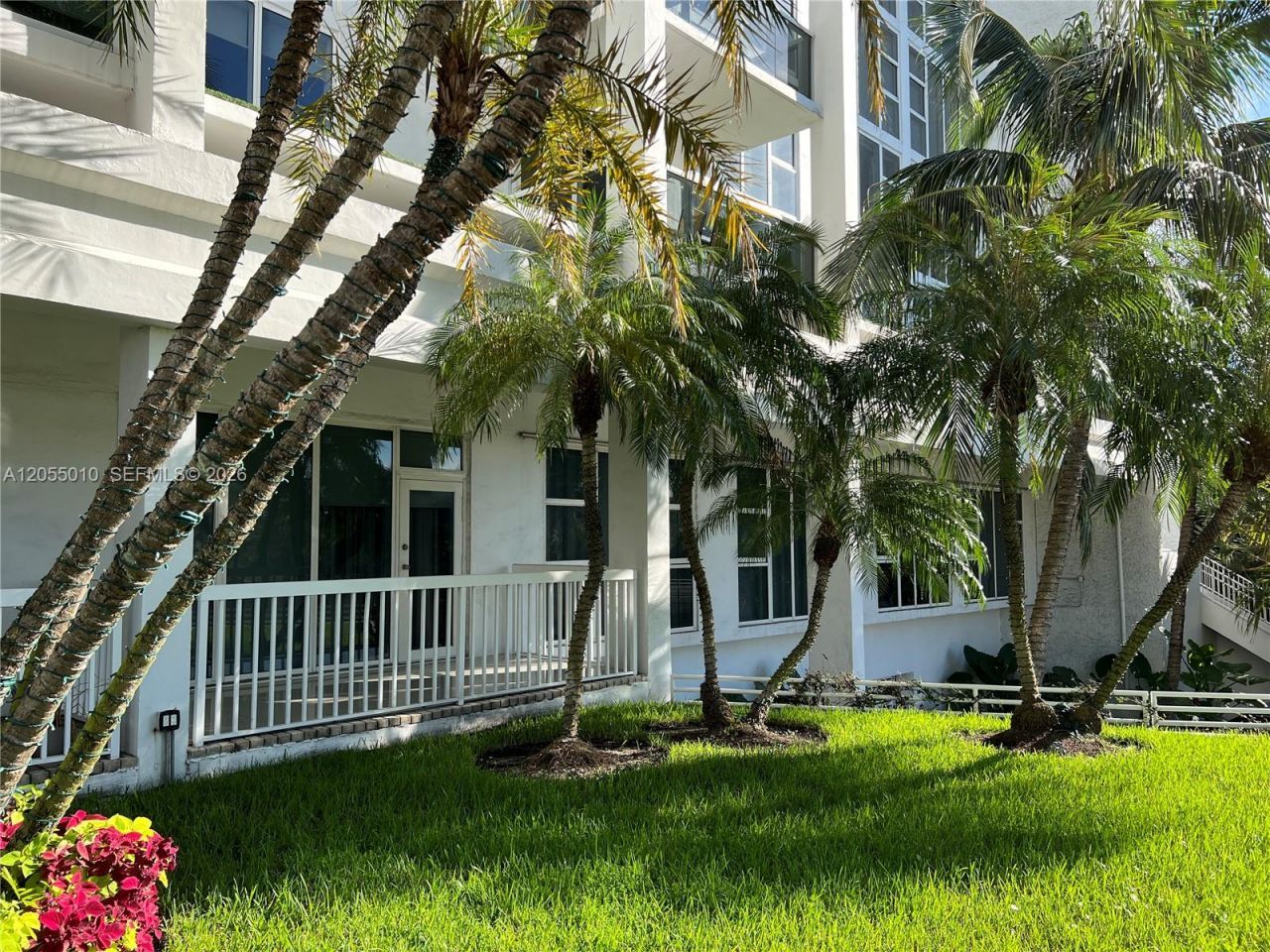 10275 Collins Ave, Unit 112, Bal Harbour, FL 33154 Photo