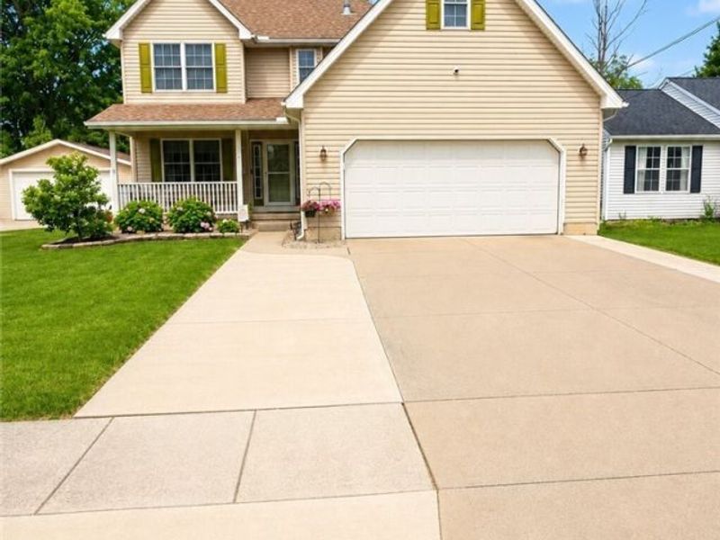 5856 Ridgeview Boulevard , North Ridgeville, OH 44039 Photo 2