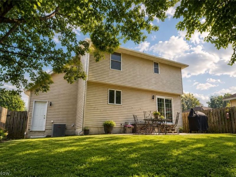 5856 Ridgeview Boulevard , North Ridgeville, OH 44039 Photo 5