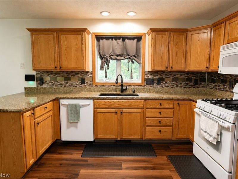 5856 Ridgeview Boulevard , North Ridgeville, OH 44039 Photo 9