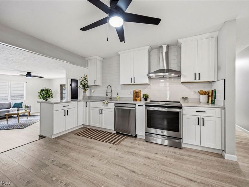 6860 Day Drive, Parma, OH 44129 Photo 16