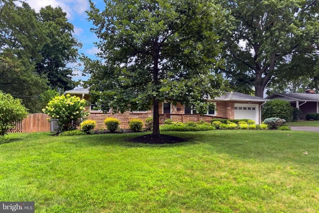 9021 Weir Street, Manassas, VA 20110 Main Photo