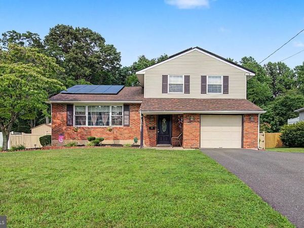 235 FORREST DRIVE , BLACKWOOD, NJ 08012
