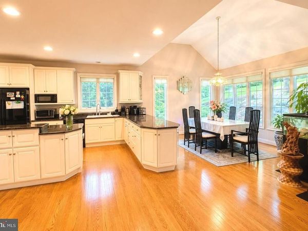 15 OXFORD WAY, WILMINGTON, DE 19807