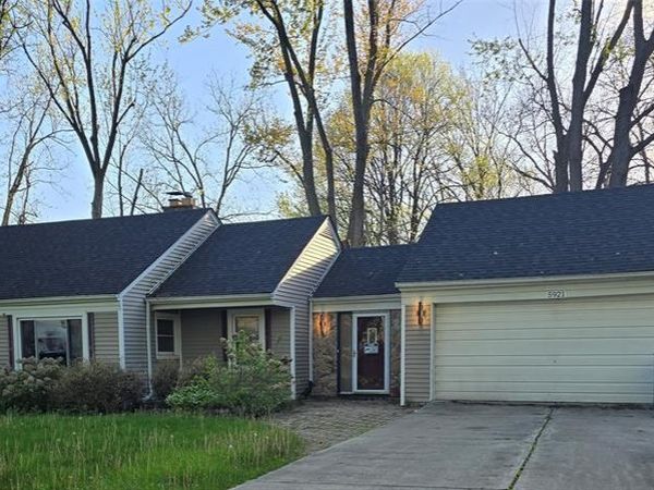 5921 Houghten Drive, Troy, MI 48098