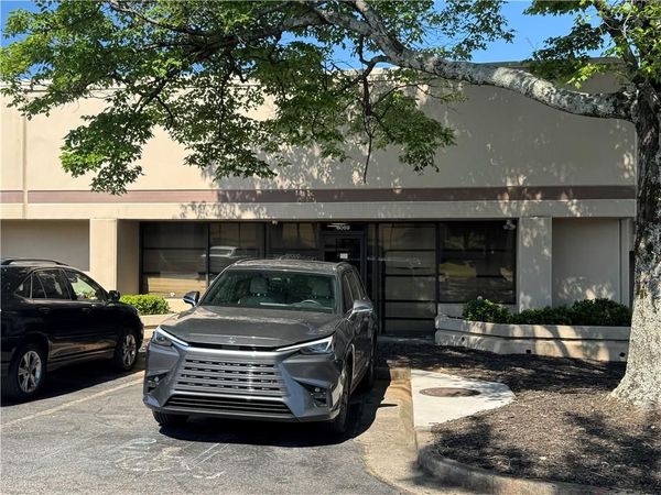 6069 Oakbrook Parkway, Norcross, GA 30093