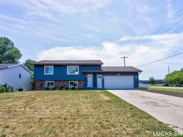 11190 Winter Drive, Zeeland, MI 49464