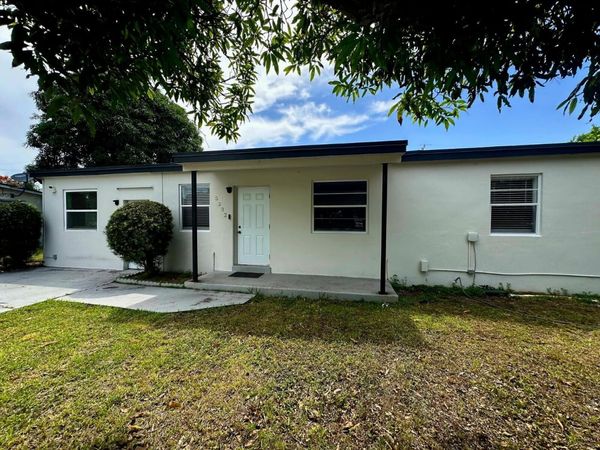 5232 NE 19th Avenue, Pompano Beach, FL 33064