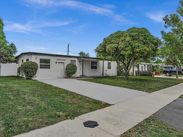 5232 NE 19th Avenue, Pompano Beach, FL 33064
