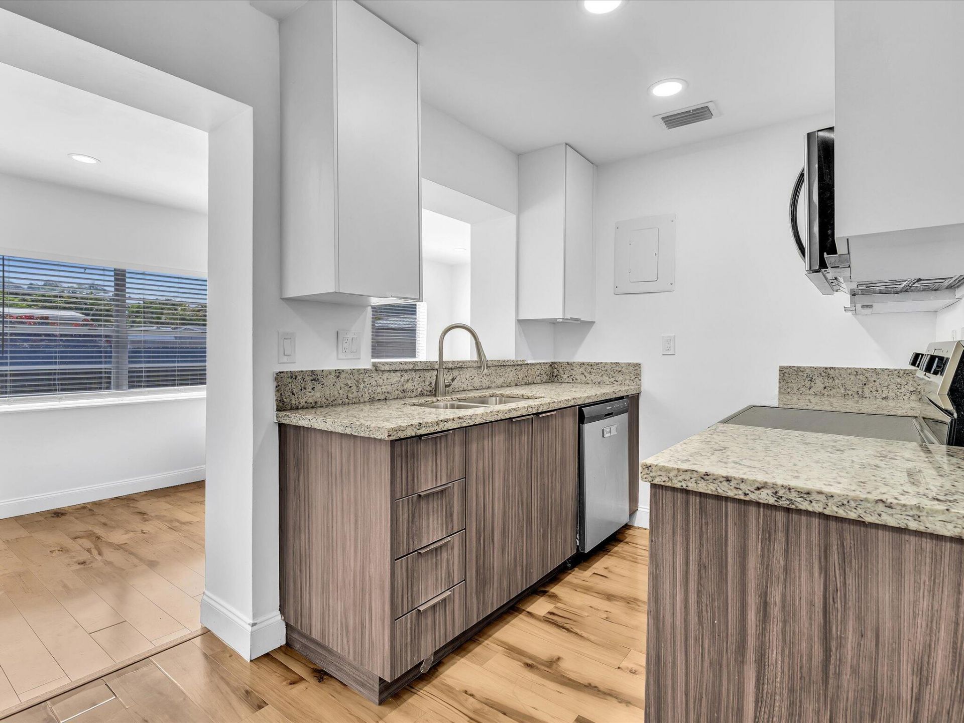 5232 NE 19th Avenue, Pompano Beach, FL 33064 Photo