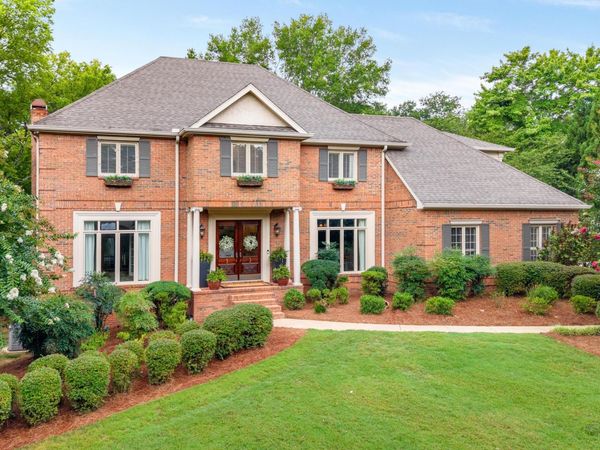 4020 Hamill Road, Hixson, TN 37343
