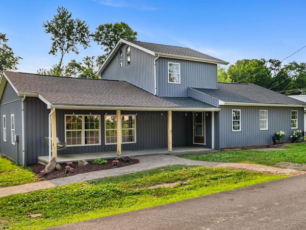 13325 Pine Road NE, Thornville, OH 43076