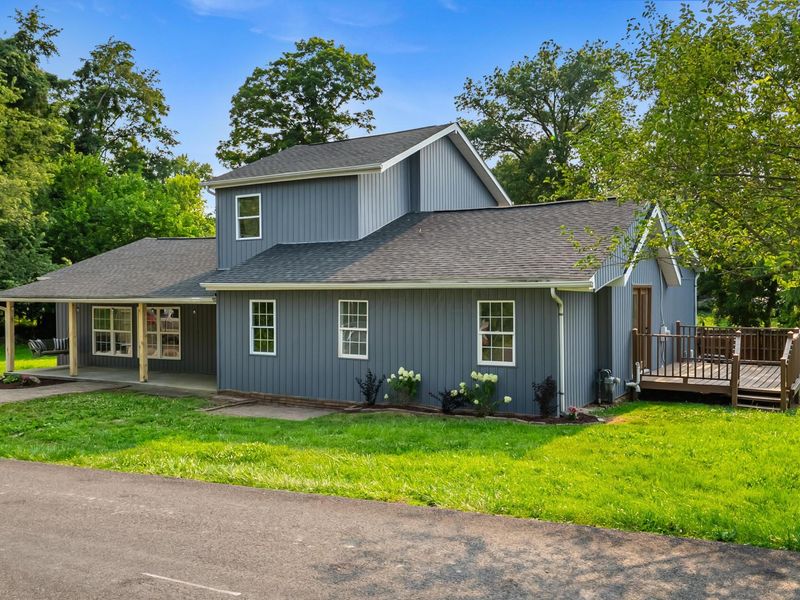 13325 Pine Road NE, Thornville, OH 43076 Photo 2