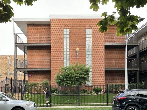 4547 N Dover Street , Unit 2D, Chicago, IL 60640