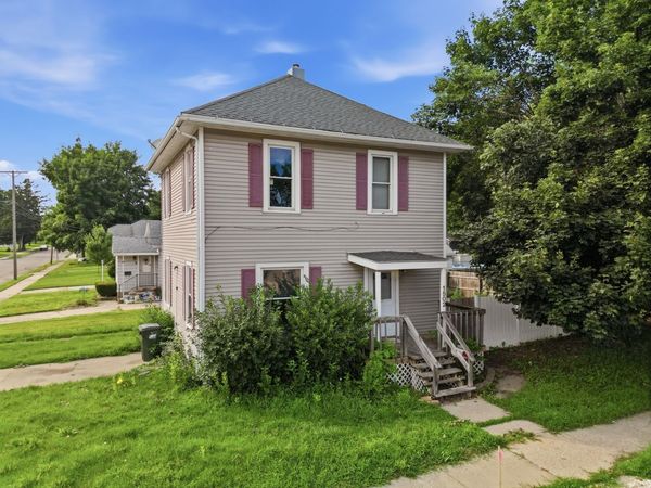 1502 E 4TH Street , Sterling, IL 60181
