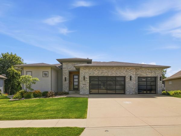 1824 Falcon Drive, Polk City, IA 50226