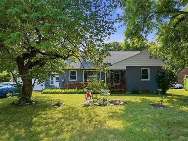 1466 S Central Drive, Beavercreek, OH 45432