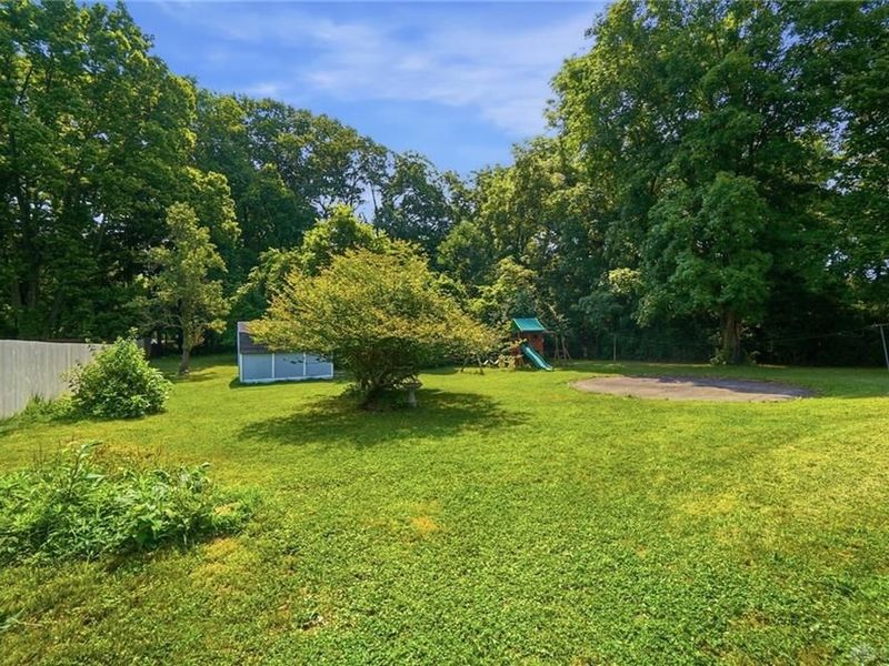 1466 S Central Drive, Beavercreek, OH 45432 Photo 44