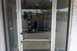 1803 N Oak St. photo 4