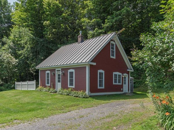 425 Nebraska Valley Road, Stowe, VT 05672
