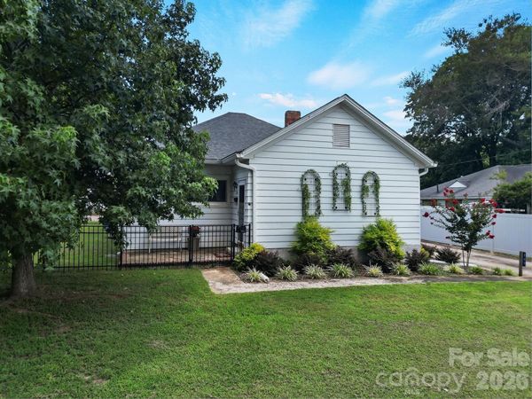 207 Faulkner Street , Clover, SC 29710