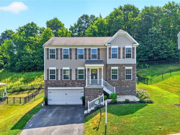 259 Foxwood, Coraopolis, PA 15108