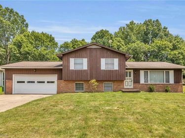 388 Cheryl Drive, Tallmadge, OH 44278