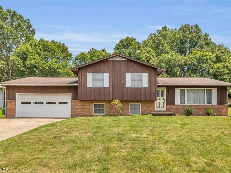 388 Cheryl Drive , Tallmadge, OH 44278 Photo 1
