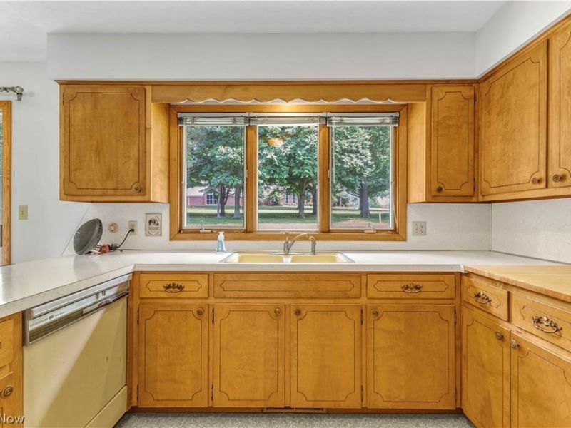 388 Cheryl Drive , Tallmadge, OH 44278 Photo 9