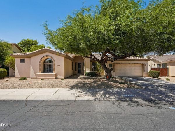 14450 W AVALON Drive, Goodyear, AZ 85395