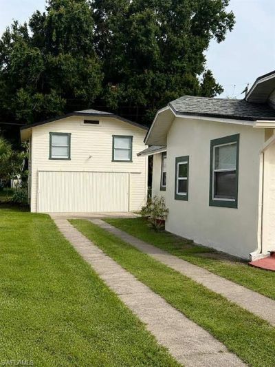 3516 E Riverside Dr, Fort Myers, FL 33916 Photo