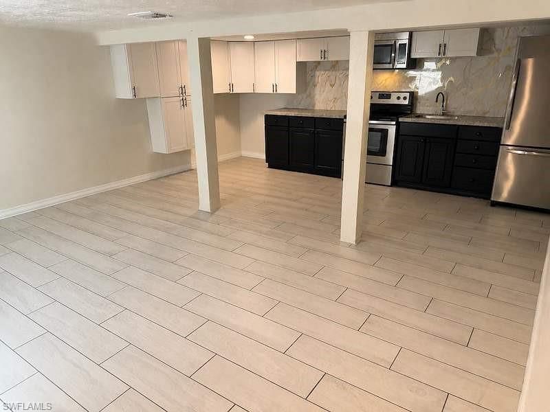 3516 E Riverside Dr, Fort Myers, FL 33916 Photo