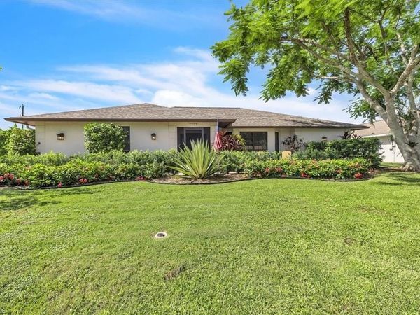 1903 SE 29th LN, CAPE CORAL, FL 33904
