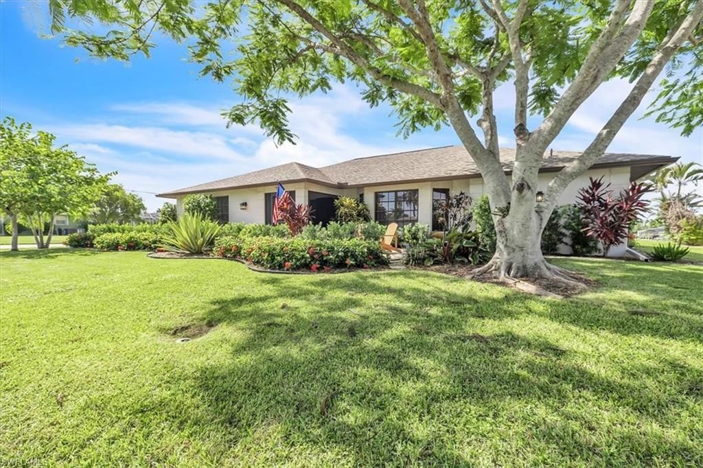 1903 SE 29th Ln, Cape Coral, FL 33904 Photo