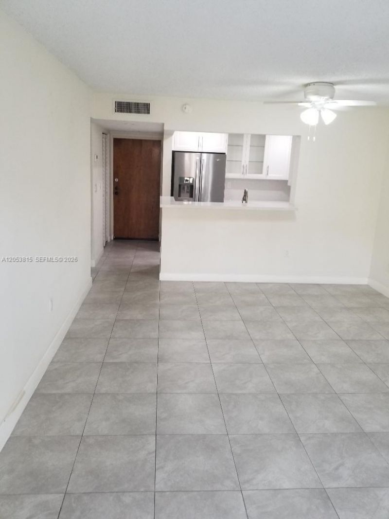 5201 NW 7th St , Unit 408, Miami, FL 33126 Photo