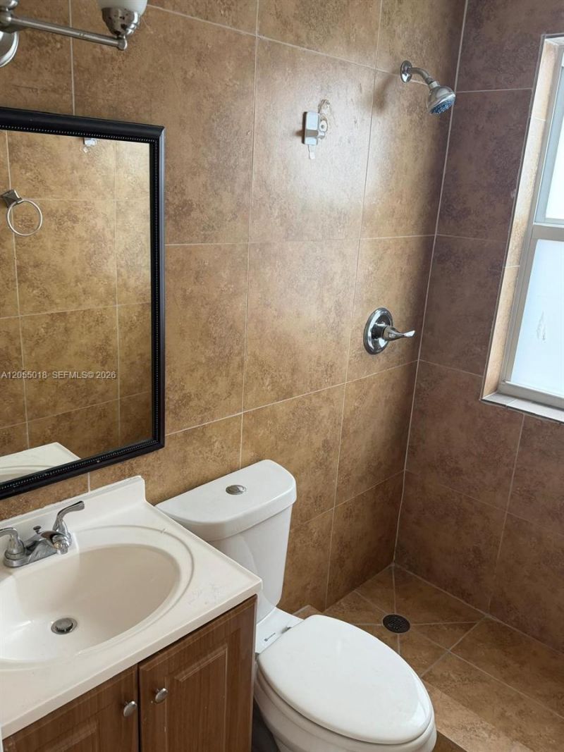 4152 SW 13th St , Unit 7, Miami, FL 33134 Photo