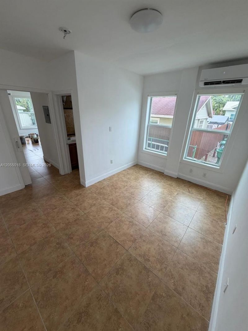 4152 SW 13th St , Unit 7, Miami, FL 33134 Photo