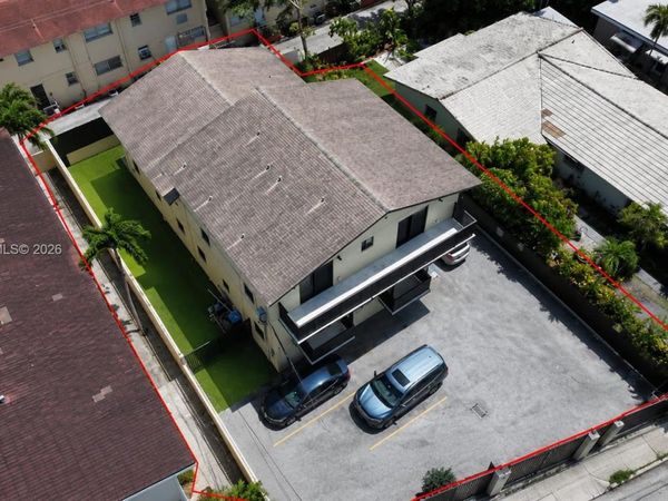 2504 NW 14th St , Miami, FL 33125